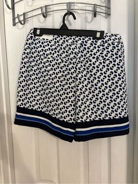 NWT Ann Taylor Navy and White Patterned Bermuda Shorts